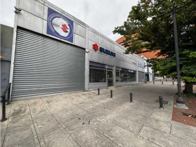 Se alquila local comercial. 1017m2. Chacao, 617 mt2