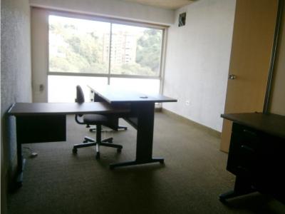 Alquilo oficina 60m2 CC Los Chaguaramos 8313 , 60 mt2, 3 habitaciones