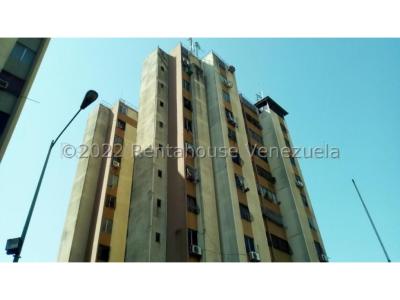 Apartamento en venta centro Barquisimeto 23-4545 0414-5265136 LD, 79 mt2, 3 habitaciones