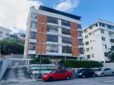 En venta  apartamento en Cumbres de Curumo  82,68M², 2h, 2b, 1 pe, 82 mt2, 2 habitaciones