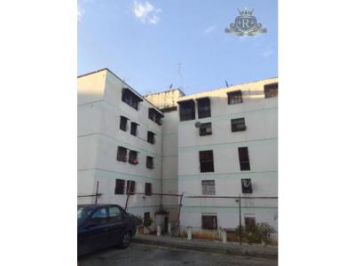 Vendo apartamento 70m2 3h/1b/1p Ud2 Caricuao 9902, 70 mt2, 3 habitaciones