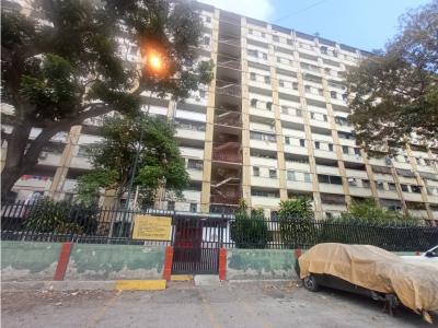 Vendo Apartamento de 68m2 Ubicado en Caricuao, 3 habitaciones