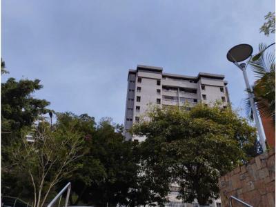 Se vende apartamento en la Urbanizacion los Naranjos, 75 mt2, 2 habitaciones
