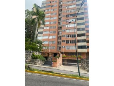 Apartamento de dos niveles en Los Naranjos, 164 mt2, 4 habitaciones