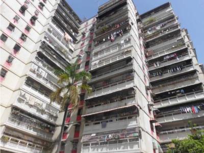 Venta de Apartamento Menca de Leoni Guarenas, 73 mt2, 3 habitaciones