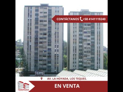 Venta de Apartamento en Av. La Hoyada. Los Teques, 106 mt2, 3 habitaciones