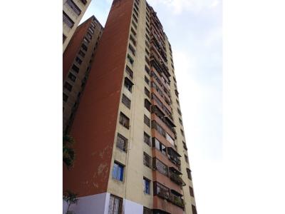 Apartamento en venta piso bajo  Residencias  Miraflores Los Teques, 80 mt2, 3 habitaciones