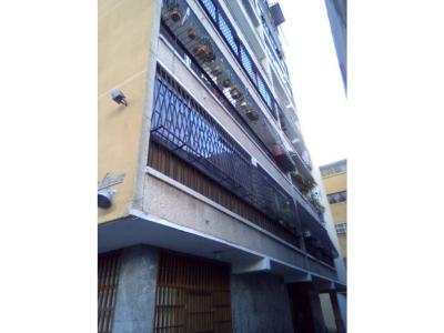 Apartamento Campo Alegre Calle Boyaca centro Los Teques, 85 mt2, 2 habitaciones