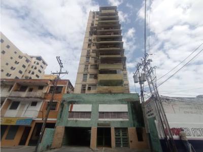 Venta de Apartamento en Centro de Maracay, 100 mt2, 3 habitaciones
