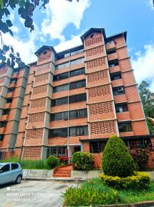 Venta Apartamento Urb. Terrazas de Guaicoco. Res Los Samanes. 83 M2, 83 mt2, 3 habitaciones