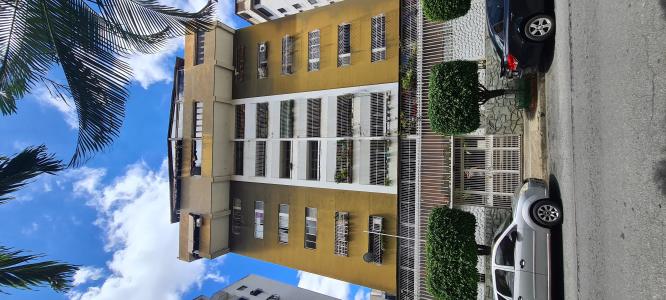 Venta de apartamento en la Urbina, 170 mt2