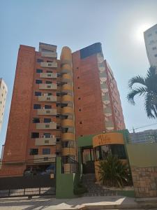 Apartamento en Res. Villa Bonita, Urb. Los Mangos. Valencia. PRA-898