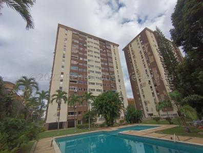 Lissett Peña vende Apartamento Urb. El Bosque Valencia 23-16539, 114 mt2, 3 habitaciones