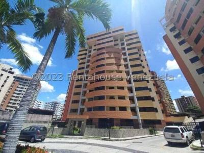 Lissett Peña ofrece en Venta Apartamento Urb Jardín Mañongo Valencia 23-27447, 117 mt2, 3 habitaciones