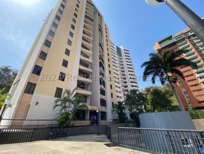 Lissett Peña vende apartamento en Urb El Bosque Valencia 24-23570, 107 mt2, 3 habitaciones