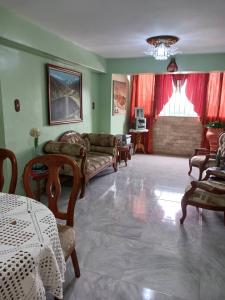 Apartamento en Res. El Mirador, Av. Bolívar de Naguanagua ATA-1526