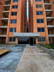 Alquiler Apartamento sin amoblar zona este, 100 mt2, 3 habitaciones