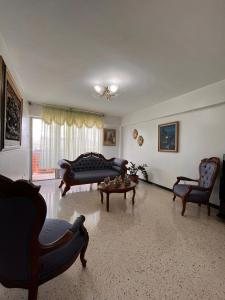 Apartamento en la Avenida Pedro León Torres, Residencias Cristina, 125 mt2, 3 habitaciones