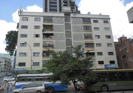 Bosque - chacao vendo bellísimo apartamento , 130 mt2, 4 habitaciones