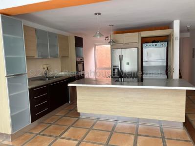 Apartamento/Townhouse  - Villa Nueva El Hatillo, 140 mt2, 1 habitaciones