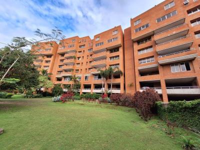 Apartamento en Los Campitos, Valle Alto Miranda Caracas, 214 mt2, 4 habitaciones