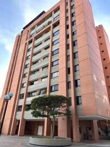 Venta apartamento Las esmeraldas, 130 mt2, 4 habitaciones