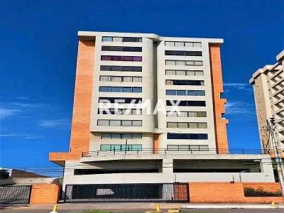 EN VENTA BONITO APARTAMENTO RESIDENCIA EL PALMAR - LECHERÍA Código RE/MAX 199276, 79 mt2, 2 habitaciones