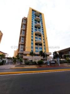 APARTAMENTO EN ALQUILER EN AV. BELLA VISTA...JACQUELINE BELLO, 87 mt2, 2 habitaciones