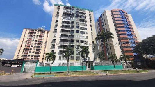 Apartamento en Alquiler en Urb. Base Aragua-Cod. 24-15212-José Viloria., 76 mt2, 3 habitaciones