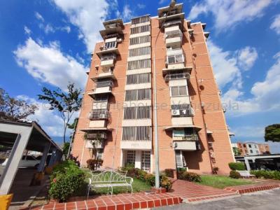 Apartamento en Venta en Urb. San Jacinto-Cod. 24-19742-José Viloria., 78 mt2, 3 habitaciones