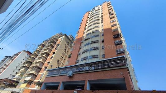 Apartamento en Venta en Centro de Maracay 24-22812 mvs, 65 mt2, 2 habitaciones