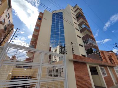 Apartamento en Venta en San Jacinto 24-26312 mvs, 145 mt2, 3 habitaciones