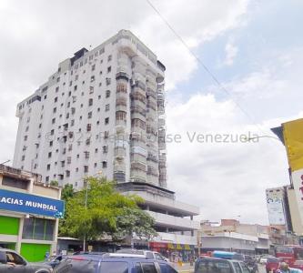 Apartamento en Venta en Zona Centro-Cod. 24-15136-José Viloria., 332 mt2, 4 habitaciones