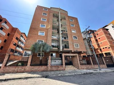 Apartamento en Venta en Urb. San Jacinto-Cod. 24-15208-José Viloria., 125 mt2, 3 habitaciones