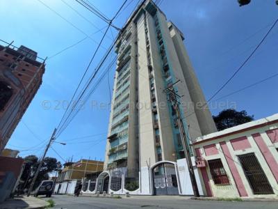 Apartamento en Venta en Zona Centro-Cod. 23-33541-José Viloria., 105 mt2, 3 habitaciones