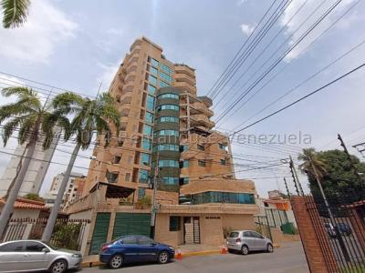 APARTAMENTO EN VENTA URB LA SOLEDAD MARACAY 24-25246 AP, 132 mt2, 3 habitaciones