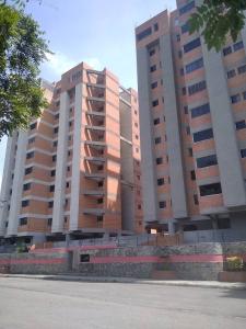 APARTAMENTO EN VENTA URBANIZACION SAN JACINTO, 97 mt2, 3 habitaciones