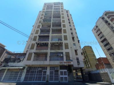 Apartamento en Venta en El Centro de Maracay 24-263055, 84 mt2, 3 habitaciones