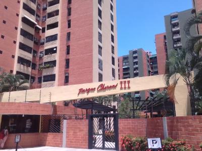 Atractivo Apartamento en Alquiler, en Parque Choroní III, Maracay, con amplias Áreas Verdes y Vigila, 100 mt2, 3 habitaciones