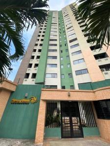 Venta Apartamento Obra Blanca Resid. Puerto Alegre, Urb. Valles de Camoruco, 69 mt2, 2 habitaciones