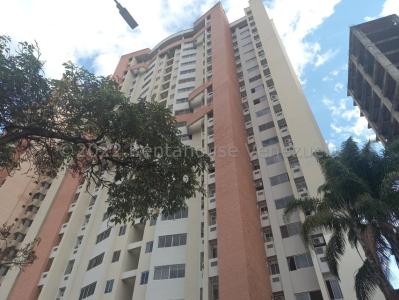 Apartamento en venta ubicado en las Chimeneas Valencia Carabobo Venezuela Cod 23-9988 , 88 mt2, 13 habitaciones