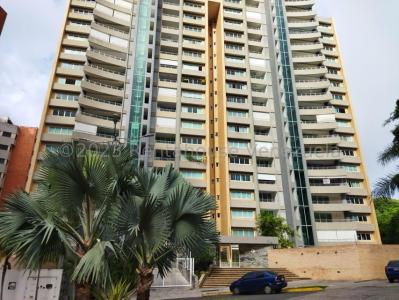 Apartamento ubicado en el Bosque Valencia Carabobo Venezuela Cod 24-1682, 193 mt2, 4 habitaciones