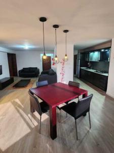 SAMIR TROSEL VENDE BELLO Y REMODELADO APARTAMENTO EN URBANIZACION LOS MANGOS VALENCIA CARABOBO, 75 mt2, 2 habitaciones