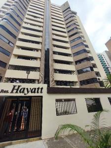 Apartamento en Venta Valencia Edo Carabobo Residencia Hayatt Valle de Camoruco , 164 mt2, 4 habitaciones