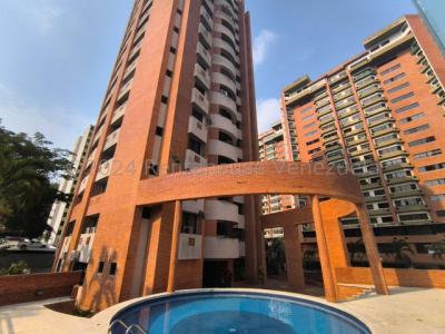 24-24647 Apartamento en Venta El Bosque Valencia, 155 mt2, 4 habitaciones