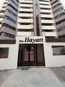 SAMIR TROSEL VENDE APARTAMENTO EN RESIDENCIAS HAYYAT URBANIZACION VALLES DE CAMORUCO VALENCIA CARABO, 165 mt2, 4 habitaciones