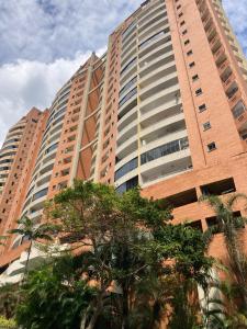 Apartamento ubicado en el parral en Exclusiva Residencia Le Parc suites., 89 mt2, 2 habitaciones