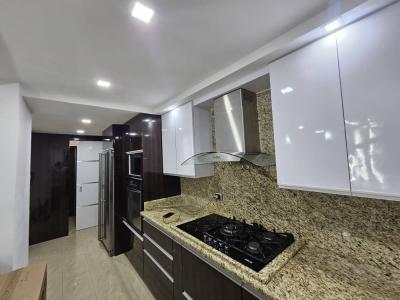 SAMIR TROSEL VENDE EXCLUSIVO APARTAMENTO EN LA TRIGALEÑA ALTA RESIDENCIAS VERONA VALENCIA CARABOBO, 157 mt2, 4 habitaciones