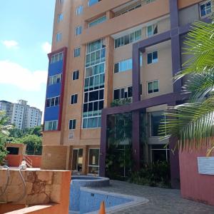 Alquila o Vende Apartamento en Portales de Shalimar La Trigaleña, 100 mt2, 3 habitaciones