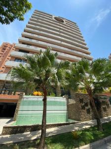 EN VENTA PENTHOUSE EN URBANIZACION TRIGALEÑA RESIDENCIAS OCEANIA VALENCIA CARABOBO, 177 mt2, 4 habitaciones